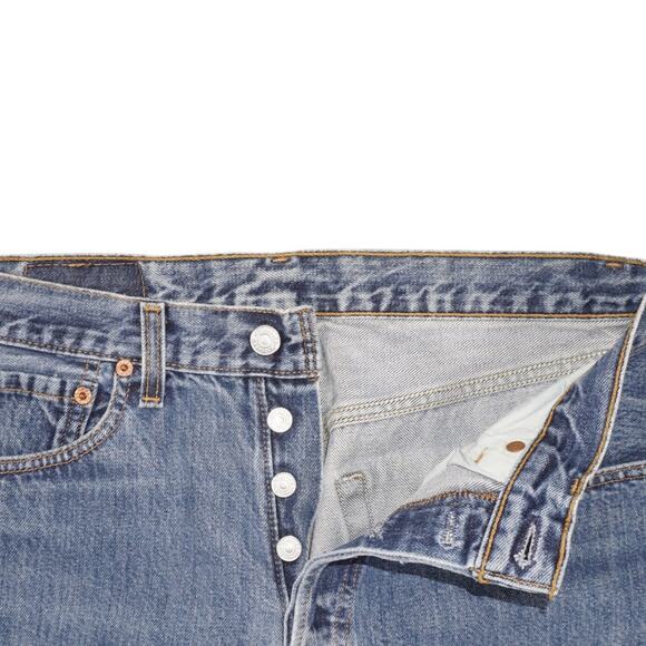 Vintage Levi’s 501 Button Fly Jeans Made in USA W31 L32 Light Wash - Picture 4 of 5